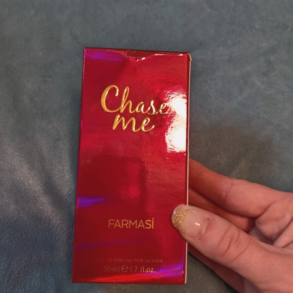 Chase me perfume